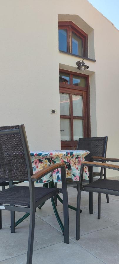 דקאני Bordon Wines, Estate With Accommodation מראה חיצוני תמונה